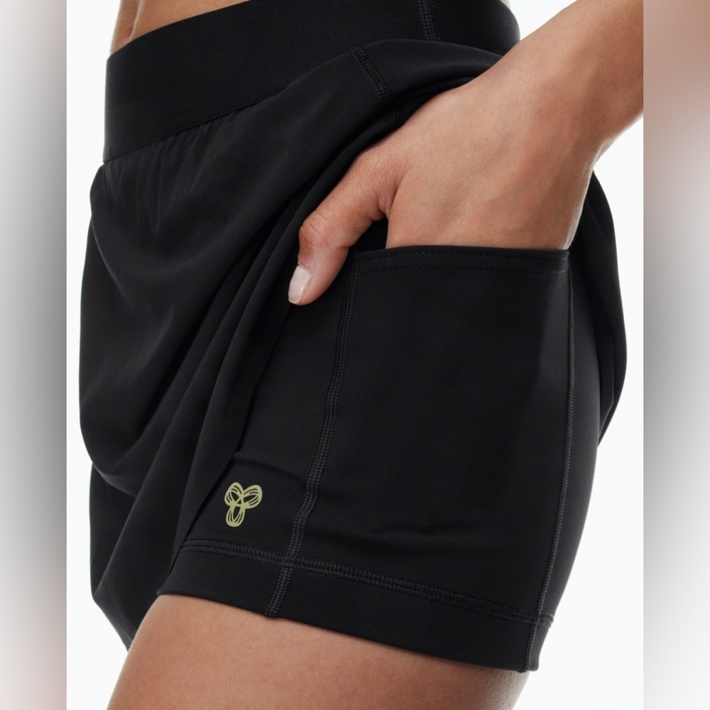 Aritzia Golden MoveTech™ Rally Skirt - Picture 3 of 9